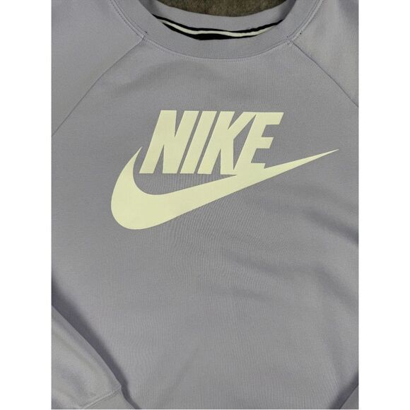 Nike Essentials Sweatshirt Womens Medium Purple Fleece Lined Crewneck Sportswear - Picture 4 of 6